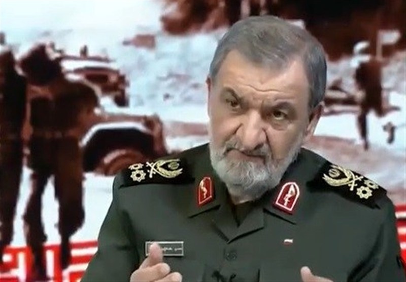 محسن رضایی: آماده مواجهه با گورستانی از ناوهایتان باشید