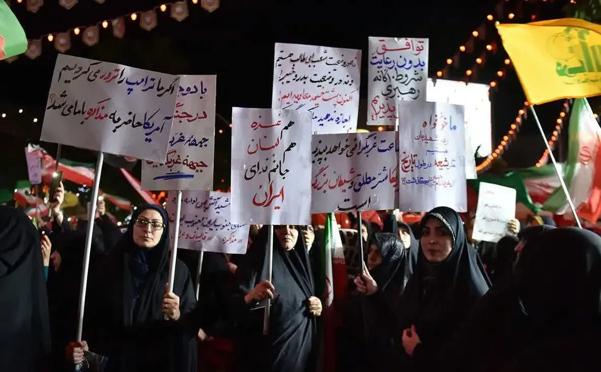 روزنامه جوان: دشمن در حال تبدیل تجمعات خیابانی به محل تسویه حساب های سیاسی است