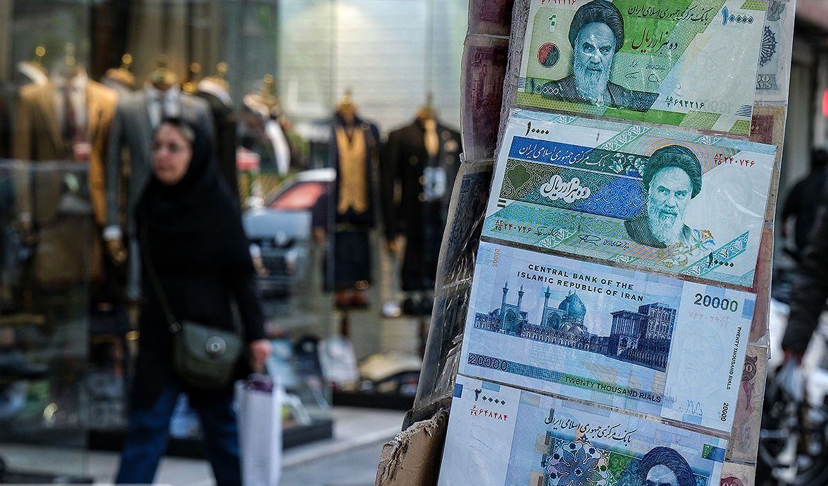 نمایشنامه عجیب اقتصاد ایران | اقتصاد ایران چگونه با وجود شوک‌های مکرر به فعالیت ادامه می‌دهد؟ | 50 تا 60 درصد شاغلان اضطراب از دست دادن شغل دارند