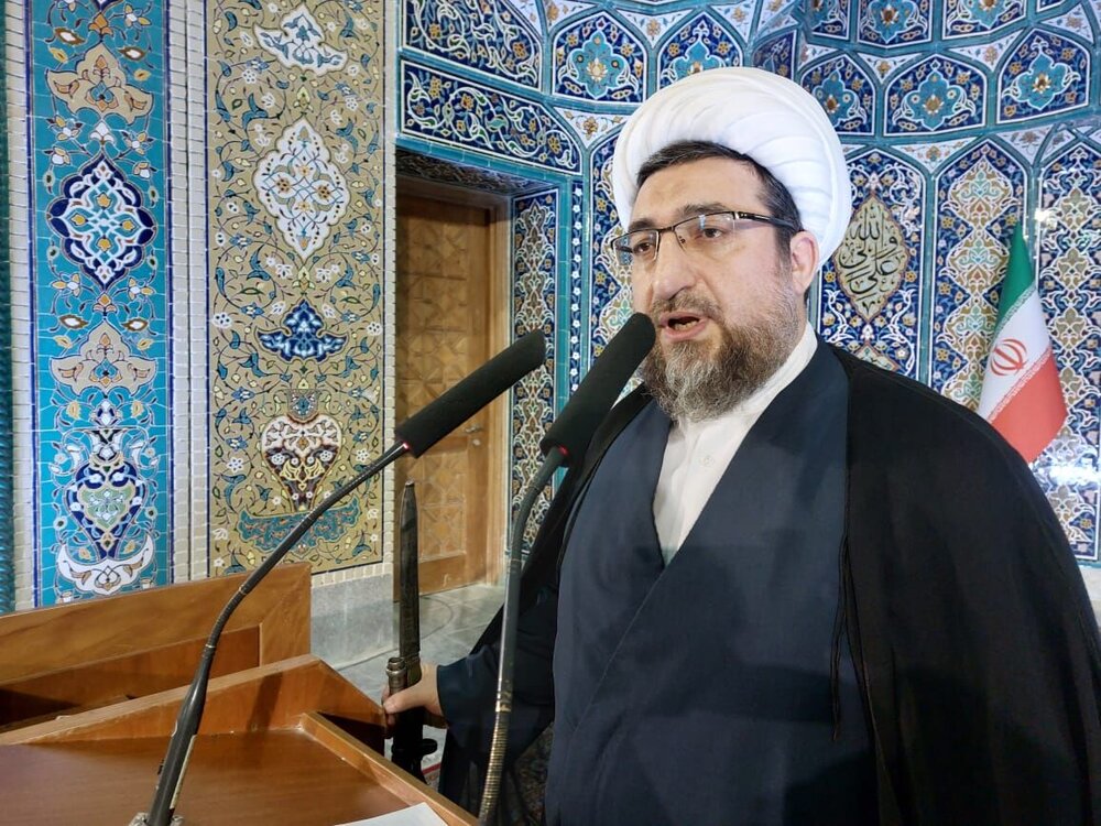 خطبه‌های امام جمعه تبریز درباره فرزندآوری/ در سال 1430 سی میلیون سالمند داریم/ خانواده‌ها نسبت به داشتن فرزندان بیشتر توجه داشته باشند