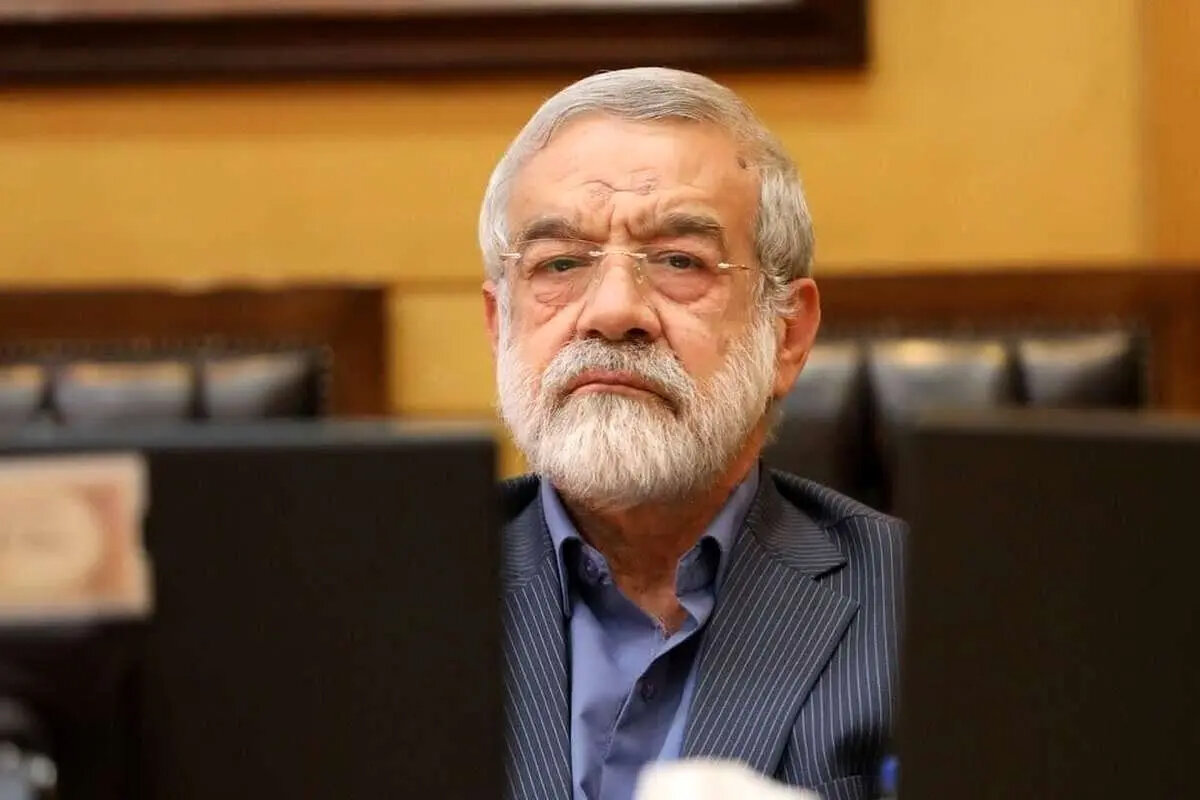 سری به سوپرمارکت، تره‌بار و قصابی بزنید تا عمق شرمندگی سرپرستان خانوار مقابل چشمان فرزندانشان را ببینید/ توئیت نماینده تهران برای قالیباف و پزشکیان